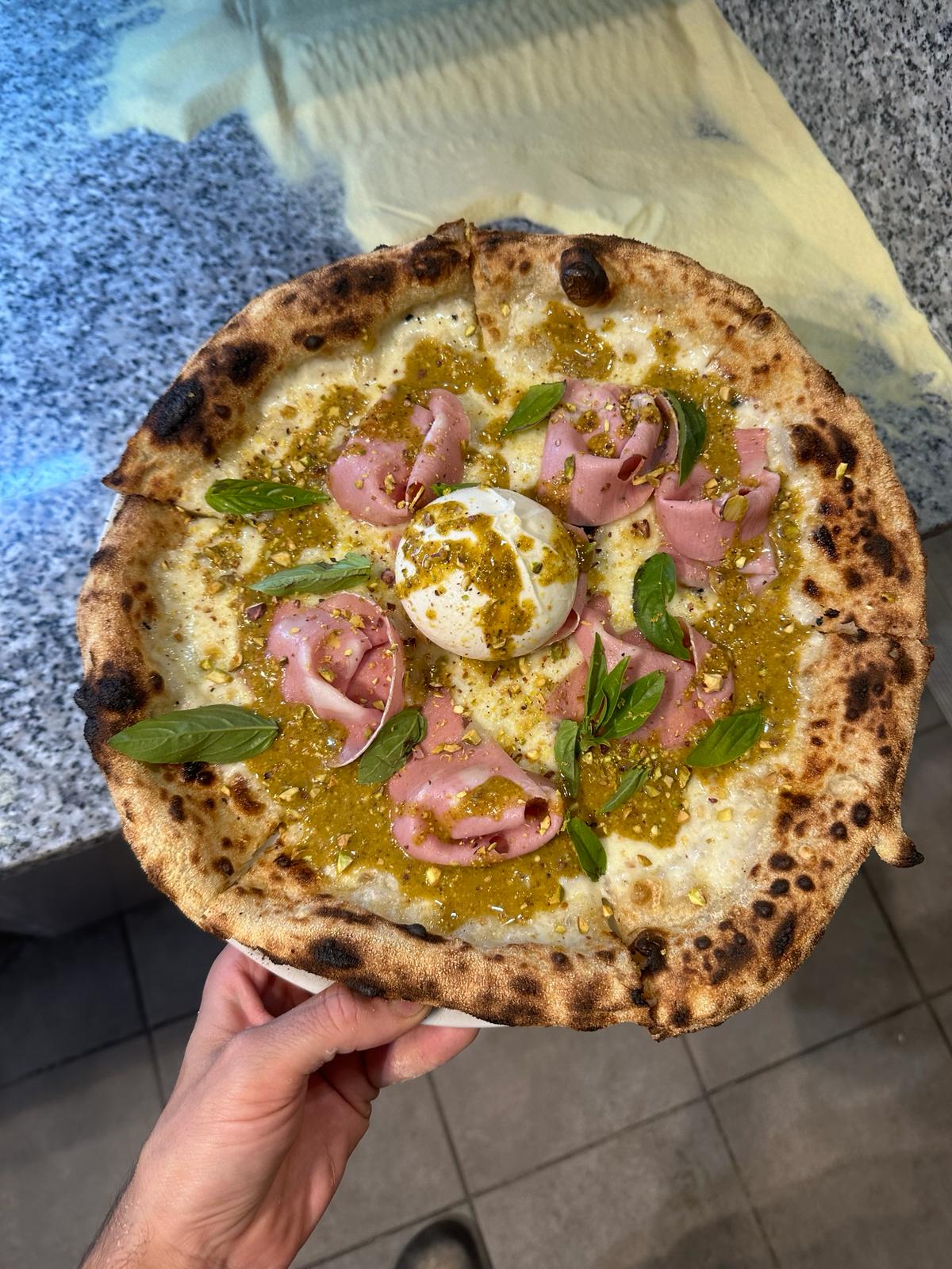 MORTADELLA E BURRATA